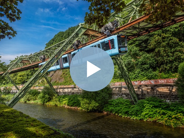 预览伍珀塔尔悬挂铁路的视频