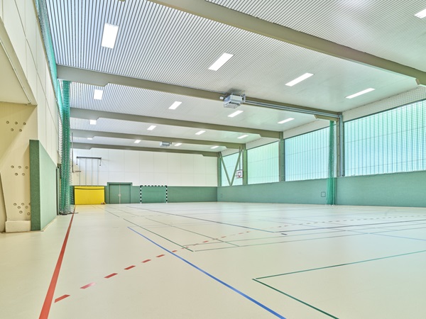 Sporthalle Elsterschloss-Gymnasium - Eine Referenz für noraplan sentica Sporthallenboden