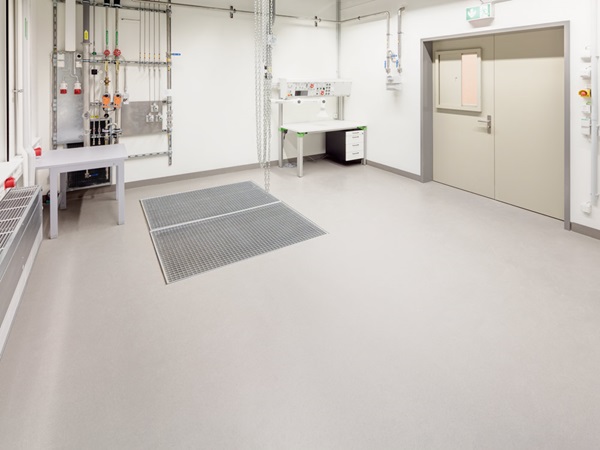 Clean rooms, laboratories, corridors, entrance areas with nora rubber floorings, ChyN, Hamburg