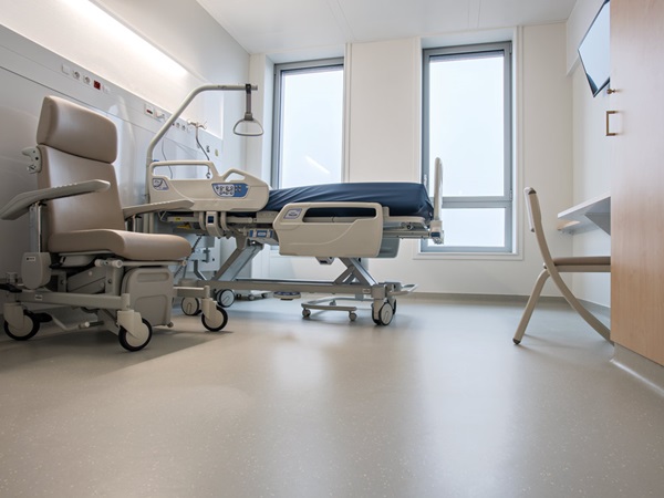 Chambre patient avec revêtement de sol noraplan signa