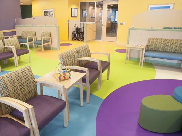 nora_SiPh_HC_US_6-duke-wakemed_Mob_1000x750